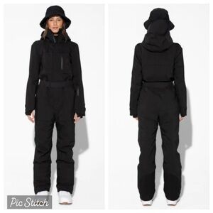 SOLD‼️ NWT Halfdays Murphy Ski Suit, size S